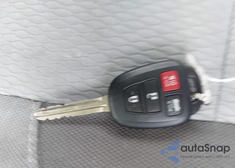 2017 Toyota Corolla Le z USA, uszkodzony, nr VIN 2T1BURHE0HC808948